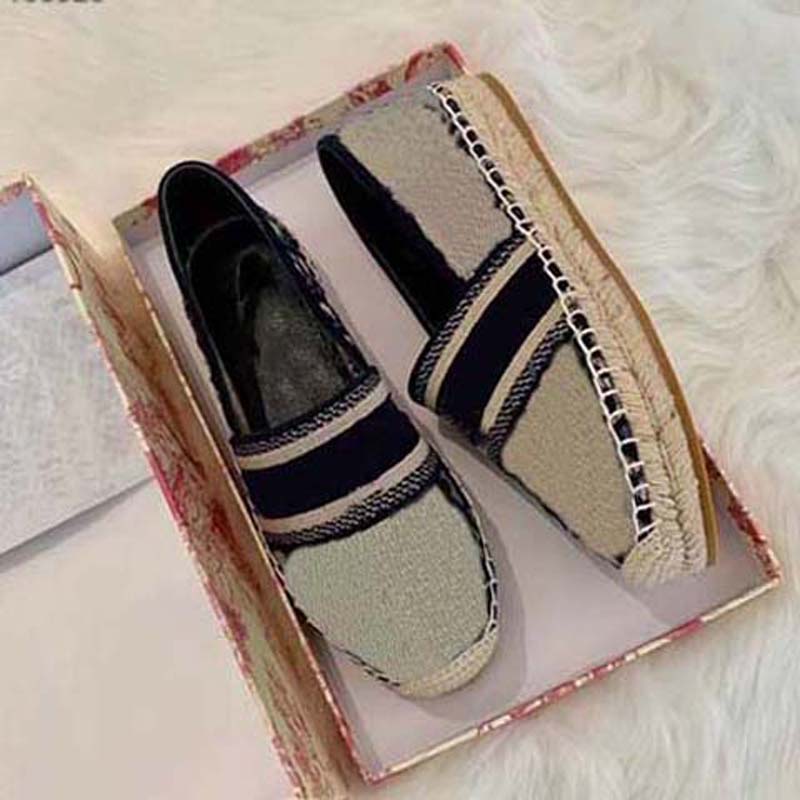 

Classics Loafers Espadrilles Luxurys Designers Shoes sneakers Canvas and Real Lambskin two tone cap toe Fashion women shoe home011 19, Box