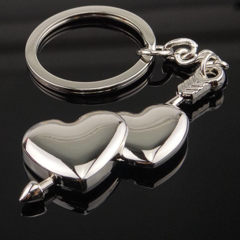 

Keychains RE Couple Creative Heart Shape Keychain Car Pendant Key Chain Zinc Alloy Keyfob Ring Valentine's Day Romantic Lover Gift D13