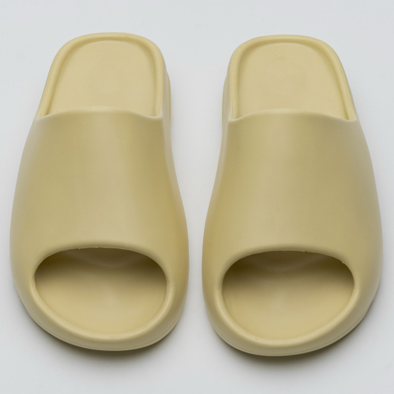 

2021 Kanye West Slides Graffiti Bone Resin Desert Sand Rubber Slippers Summer Brown Flat Men Women Beach Foam Runner Size 36-45, Black