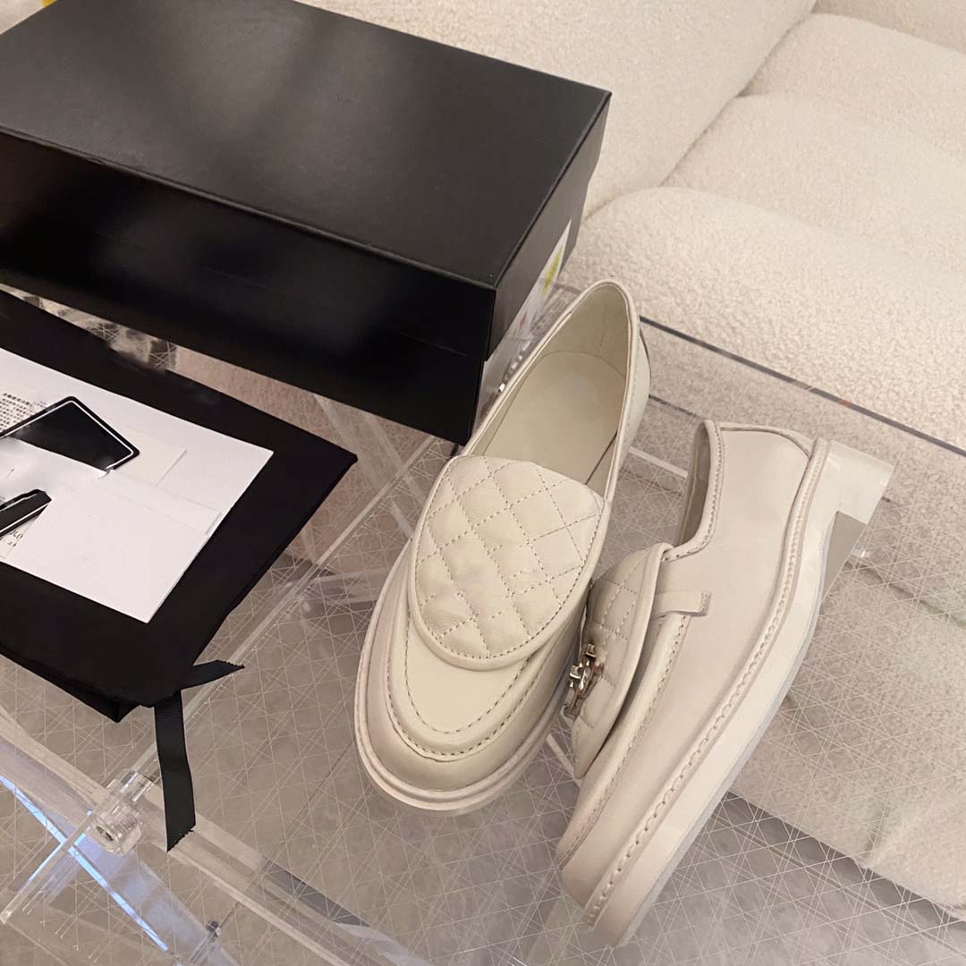 

2021New spring luxury women's loafers, good quality designer dress shoes, fashion designer loafers size 35-40, Black