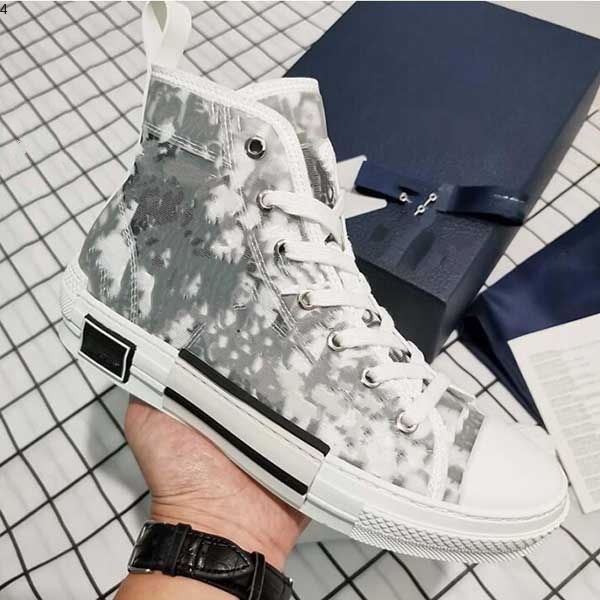 

Valentin 2021Boy girl luxury fashion female designerheel leather casual running outdoor shoes men and women high shoe size KRA02