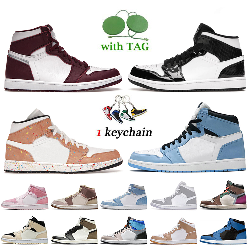 

2022 High OG Bordeaux 1s Basketball Shoes Jumpman 1 Carbon Fiber All-Star Brushstroke University Blue Hyper Royal Women Men Dark Pony Smoky Mauve Sports Sneakers, A35 high og hand crafted 36-47