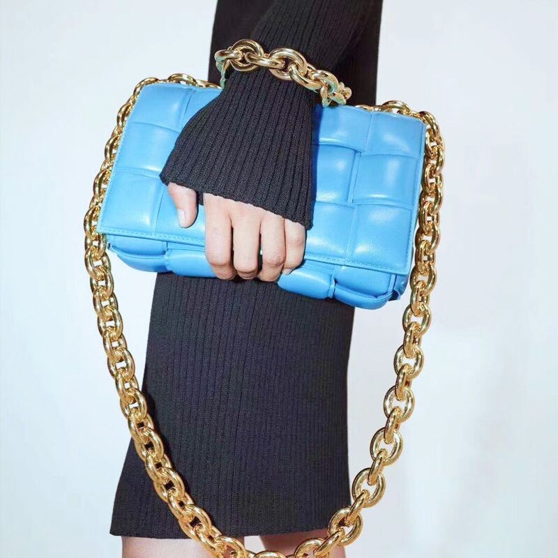 

Luxurys Designers Fashion Women Shoulder Bags high Quality Weave Pillow Bag Handbag Messenger Totes Vintage Handbags Crossbody Clutch Wallet Tote chains brand, No bags