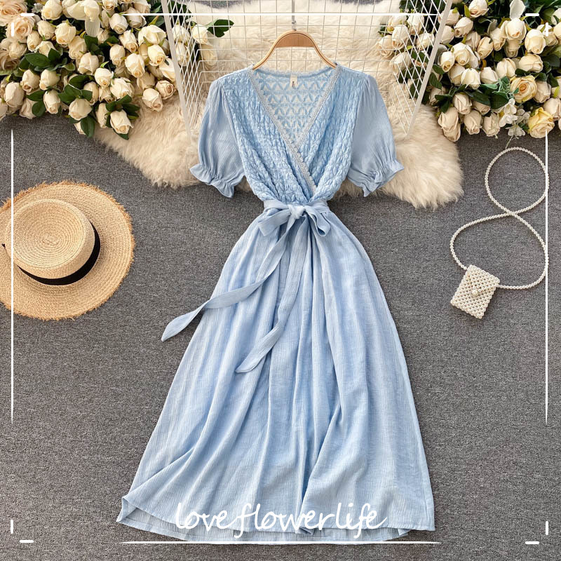 

LFL Summer Casual Chic Streetwear A-line Midi Dress Women Elegant French Dress Sweet Puff Sleeve Lace V Neck Belt Dresses 210521, Blue