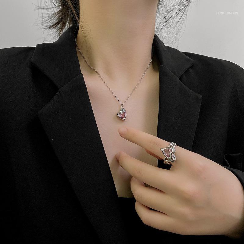 

Chains Irregular Necklaces Woman Pink Love Heart Necklace Women Charms Fashion High Quality Clavicle Chain Silver Color Kpop Collier
