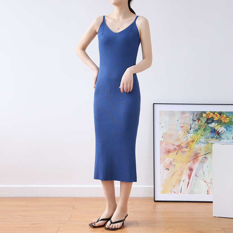 

Women High Elasticity Cool Summer Slim V-neck Sling Dress Retro Temperament Split Base Inner Knit Dresses For Fashion 210520, Beige