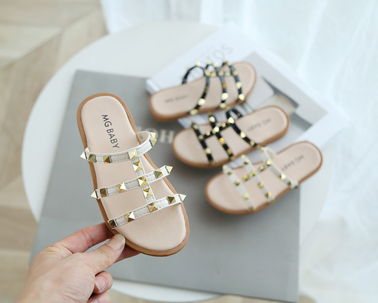 

Seaside holiday children Slipper cute summer baby girls rivets outdoor shoes fashion kids Flat with casual shoeses 0B134, Black