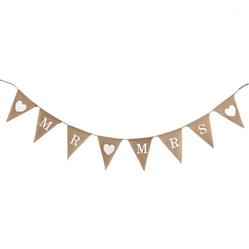 

Party Decoration European Linen Love Triangles MR MRS Flag For Wedding 20pcs