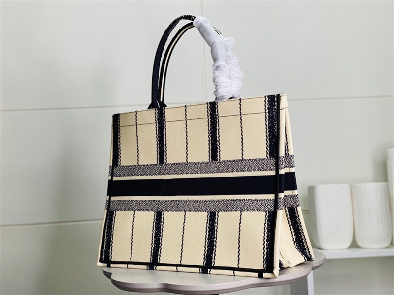 

new Women's Bags European and American fashion shell bag color gold chain / a large number of discounts, 01