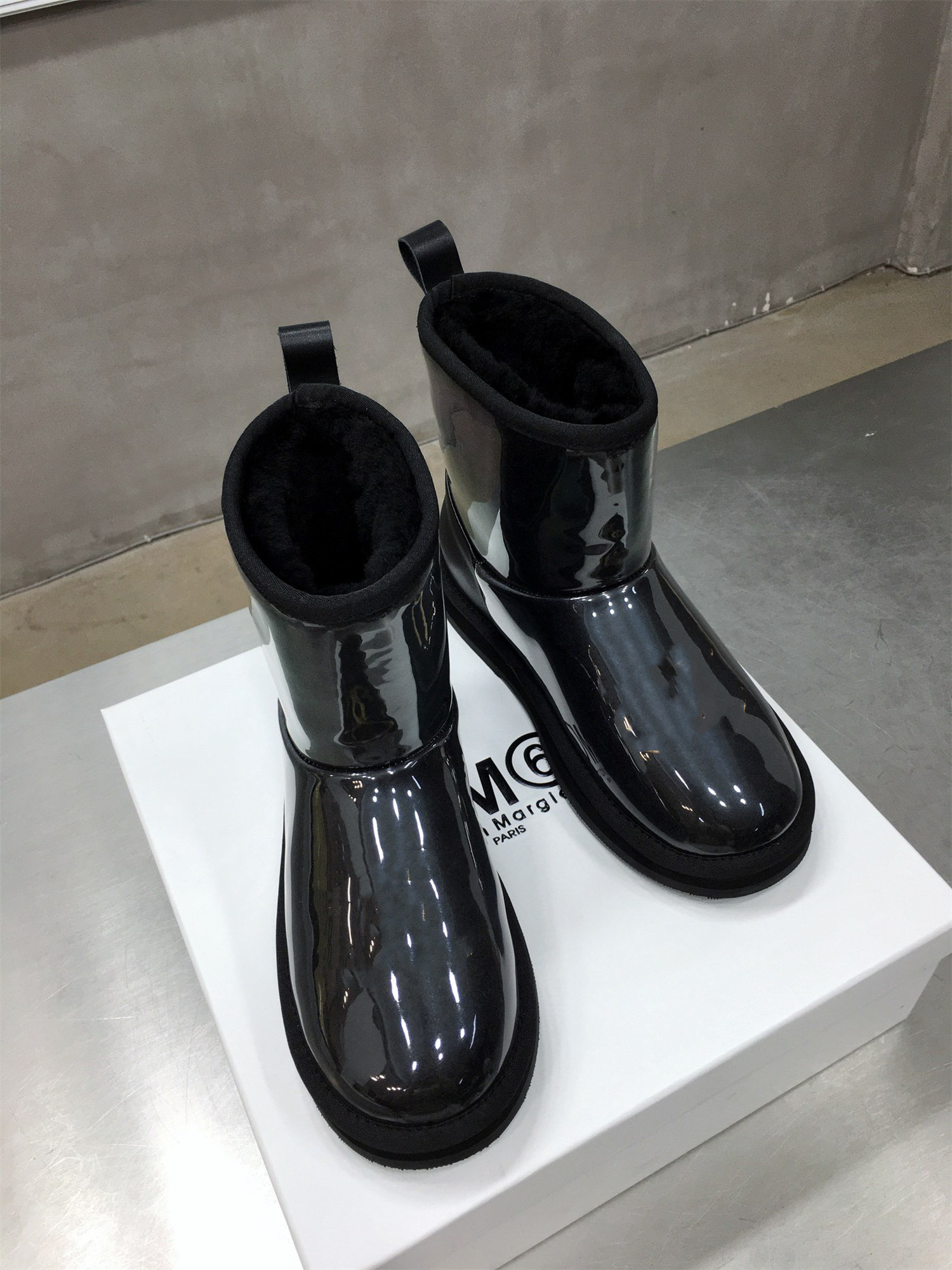 

2021 Designer Australian classic clear mini boots australia women women's winter snow fur furry girls Kid men satin boot ankle booties snows Half Knee Short With Box