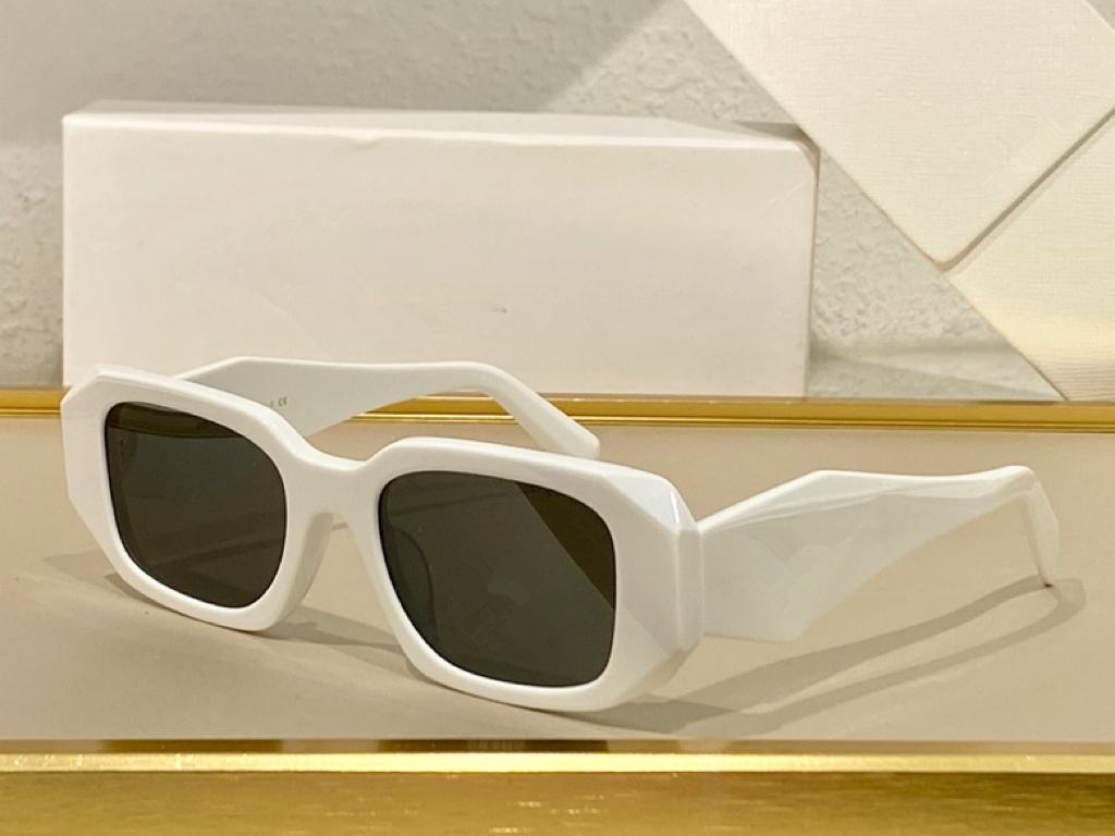 

Sunglasses For Men and Women Summer style Anti-Ultraviolet 17WF Retro Square Plate Full Frame fashion Eyeglasses Random Box