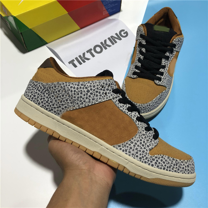 

Top Quality Night of Mischief Mens Womens SB Low Designers Shoes UNC Toy Kentucky Travis Scotts Concepts Purple Bears Men Sport Trainer Sneakers