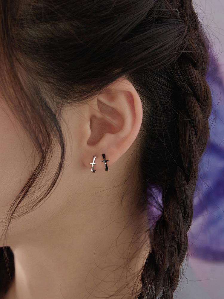 

Hoop & Huggie 925 Silver Simple Jewelry With Elegance Sweet Cool Cross Star Daily Basic Earrings For Women Birthday Party Gifts Wholesale