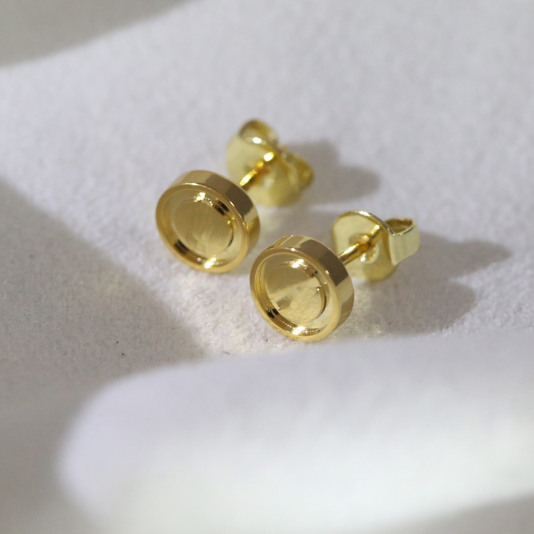

Luxury designer stud Loves Earrings woman Fashion carti earring cleef Gold silver Pendant Screw with box van asdsa2