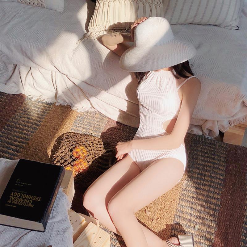 

Wide Brim Hats Bucket Hat Women 2021 Solid Color Straw French Hepburn Wind Retro Bowler Fashion Beach Sun, White