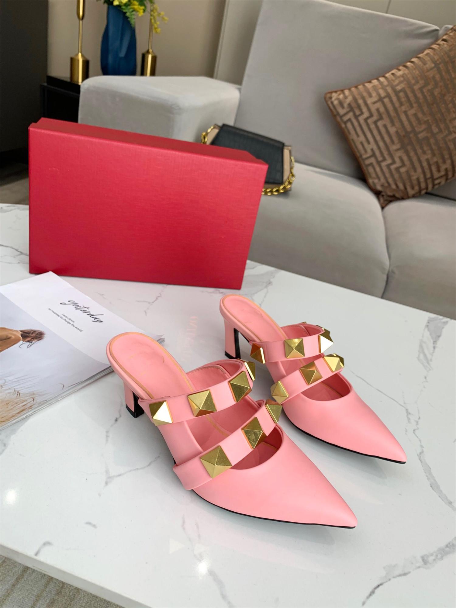 

2021 VG Gold Rivet Sandals Luxury Designers Women Slippers Flat Heel Sliders Calfskin All-match Stylist Shoes 6.5cm High Heels With Box, Black