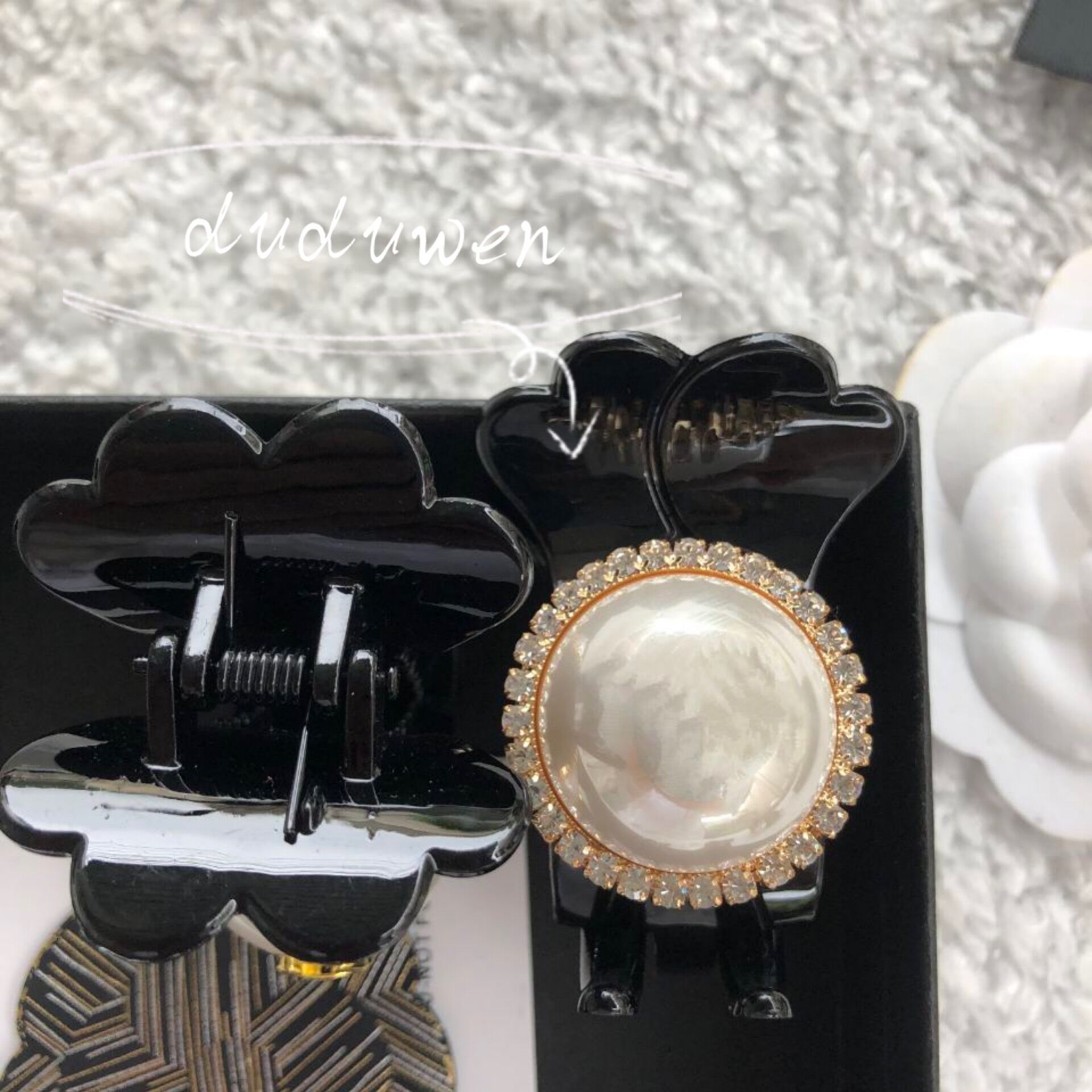 

4X5CM Acrylic Fashion pearls around stones C Hair Claw 2C clamps Accessories vip gift, Slivery;golden