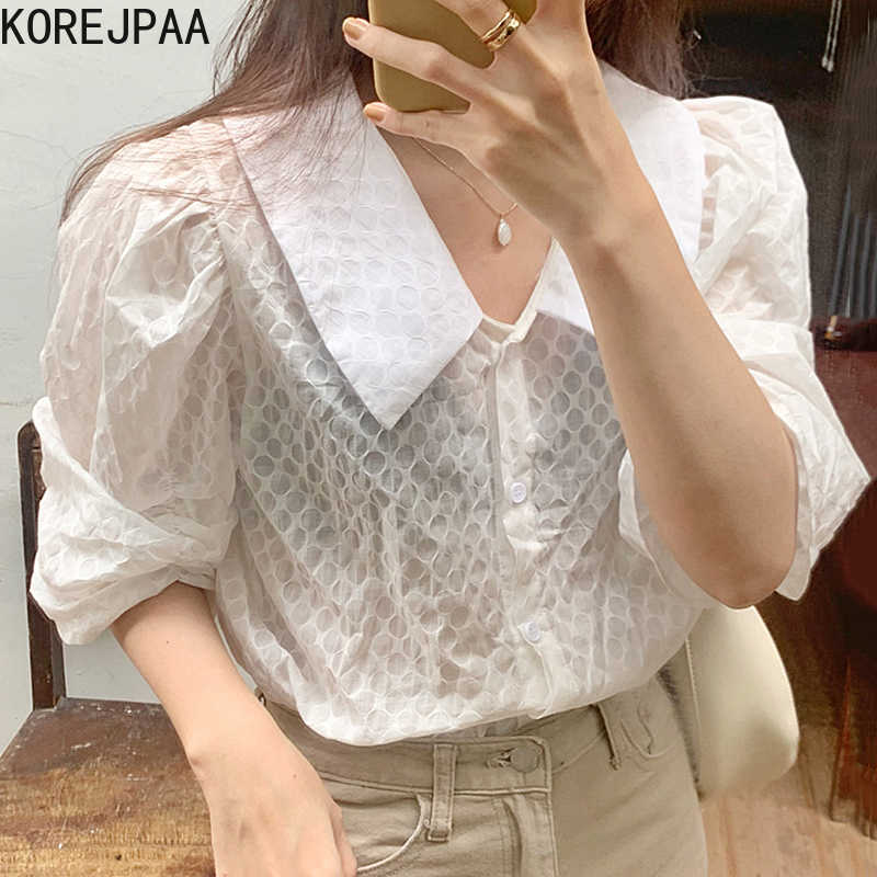 

Korejpaa Women Shirts Summer Korean INS Girls Lapel Folds Slightly Transparent Concave-Convex Design Puff Sleeve Blouses 210526, White