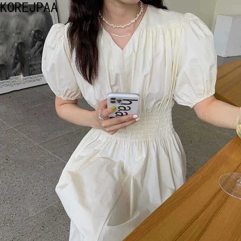 

Korejpaa Women Dress Summer Girl Temperament Gentle V-Neck Pleated Design Sense Elastic Waist Slimming Puff Sleeve Vestidos 210526, Apricot