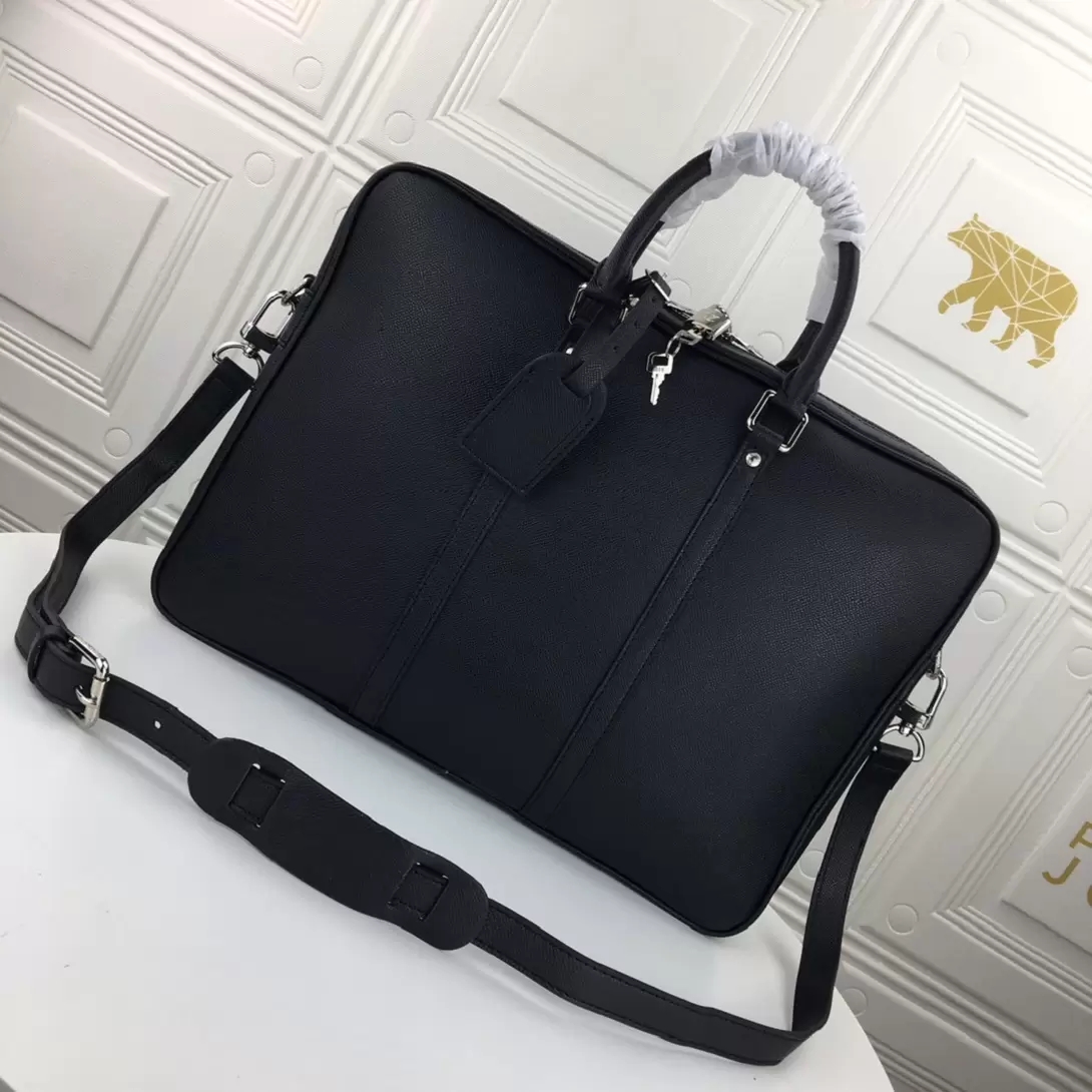 

Men Designer Briefcases Laptop Bag Computer Handbag Mens Handbags Fashion All-match Casual Classic Retro Large Capacity Crossbody Shoulder Bags 41478, Silver