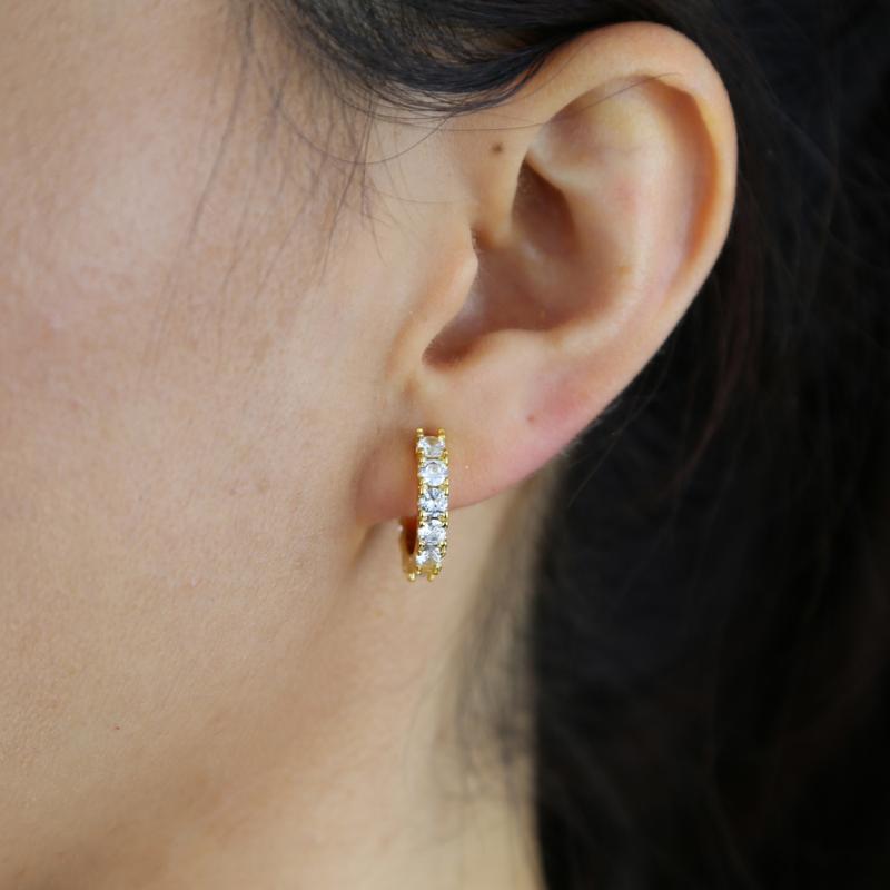 

Hoop & Huggie Wholesale Fashion Simple Geometric Circle Gold Color Charm Earrings With 5A Cz Paved Wedding Jewelry For Women Lady