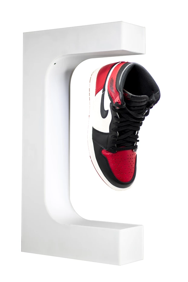 

hotsale magnetic levitation floating sneaker shoes display rack with led light