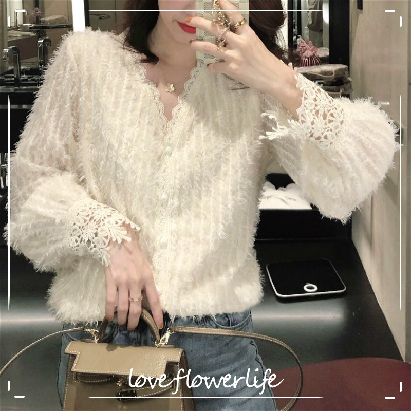 

V-Neck Lace Blouse and Tops Women Spring Sweet Long Sleeve Design Shirts Button Korean Style Office Elegant Top Female Chic 210521, White