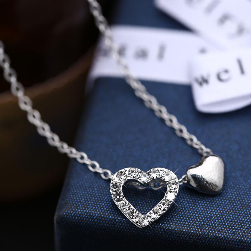 

Love Double Heart-shaped Connected Hollow Pendant Necklace Light Luxury Female Clavicle Chain Drop Necklaces