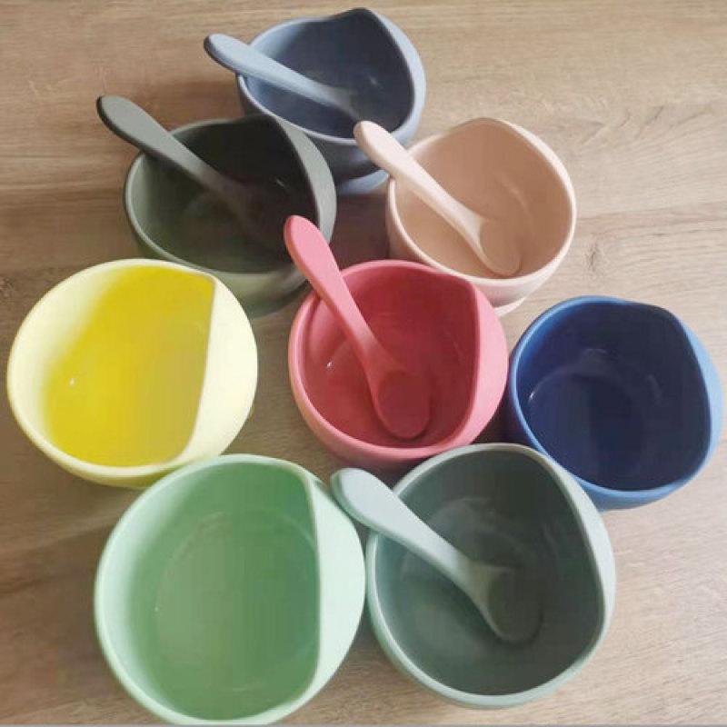

Bowls 1 Set Silicone Baby Feeding Tableware Non-slip Crockery BPA Free Bowl With Waterproof Spoon Plate