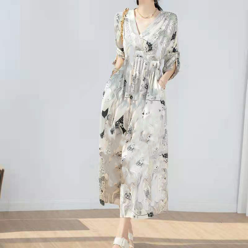 

Women's dress designer French retro oil painting style V-neck printed chiffon five-point sleeve A-line long skirt, Black;gray