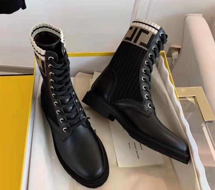 

2021 Designer Women Boots Sexy Thick Heel Desert Platform Boot Bee Star Genuine Leather Winter Shoe with box, Black