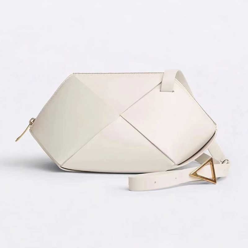 

Designer clutch bags new products for autumn and winter handbag classic woven diagonal one-shoulder Origami bag made of high-quality soft calfskin, Chocolate