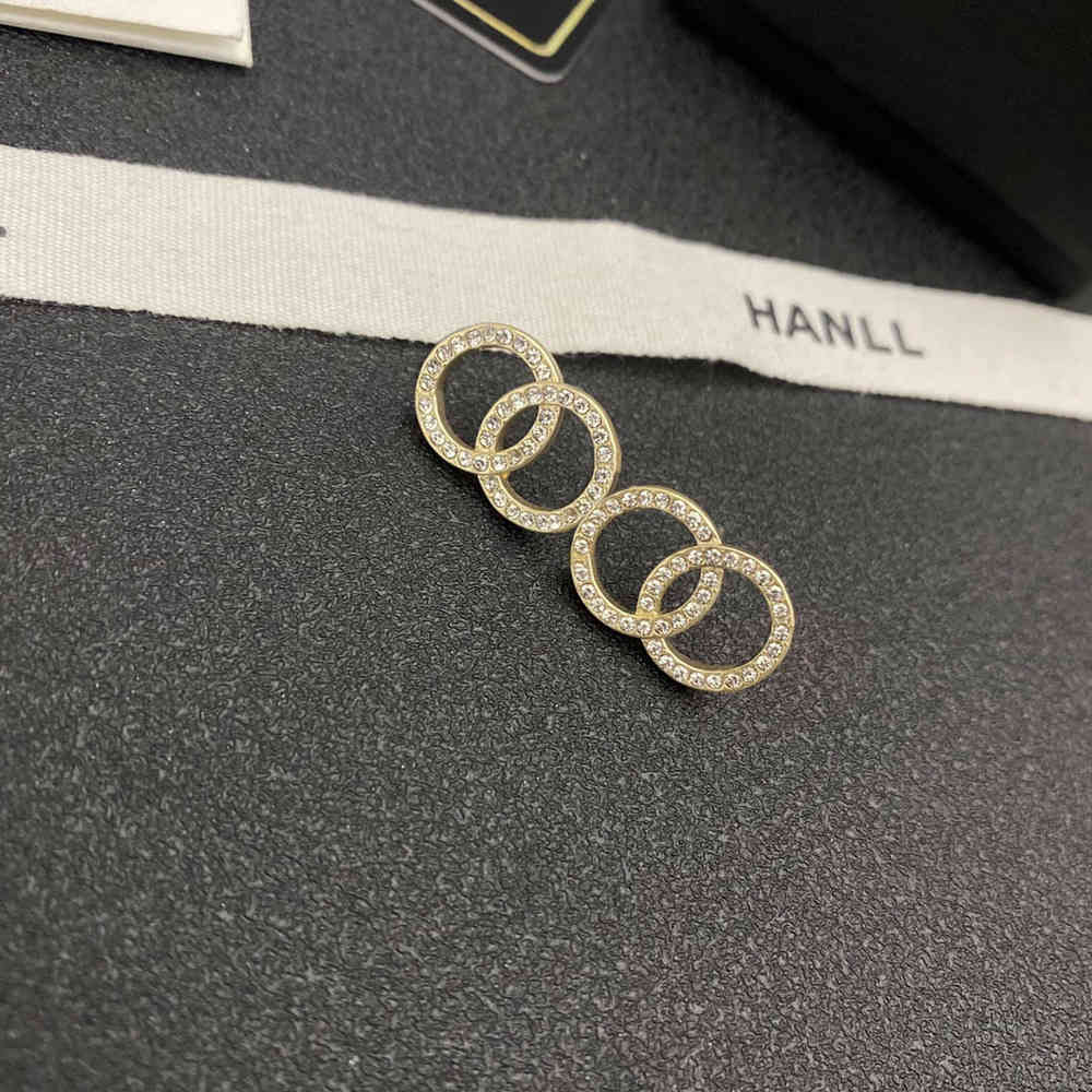 

new diamond studded double 2021 C gold earrings net red temperament Earrings granny letter 925 silver needle earrings stud
