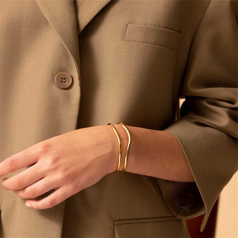 

Huanzhi 2020 New Korean Simplicity Line Glossy Double Layer Metal Fashion Bracelet Jewelry Bangle for Women Girls Party Q0719