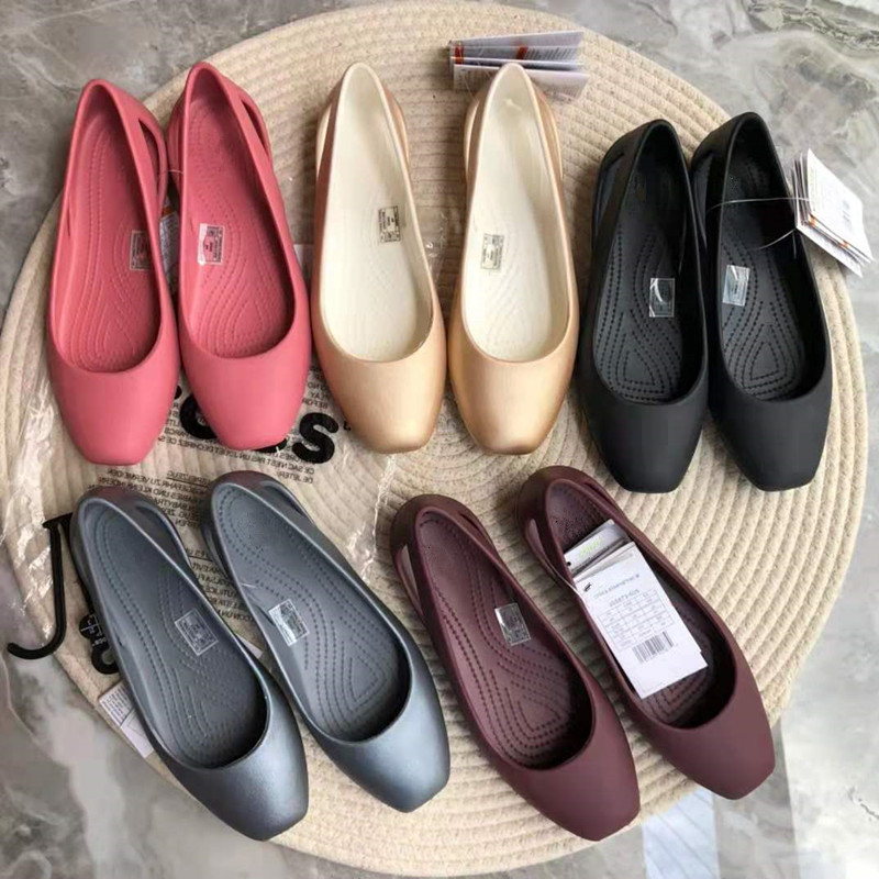 

Integrated elegant sandal head breathable hollow wading soft sole lady flat bottom non-slip light beach casual shoes, Black