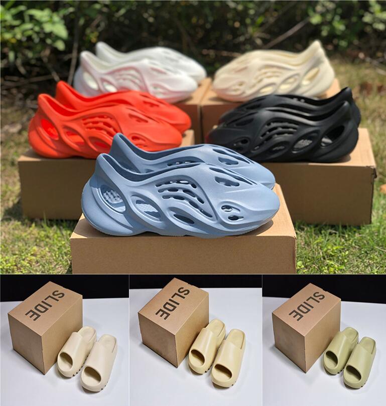 

2021 TOP Authentic Foam Runner Sandals Earth Brown Triple Black White Sand Resin Mens Slides Fashion Kanye Slipper Women Home Outdoor Loafer
