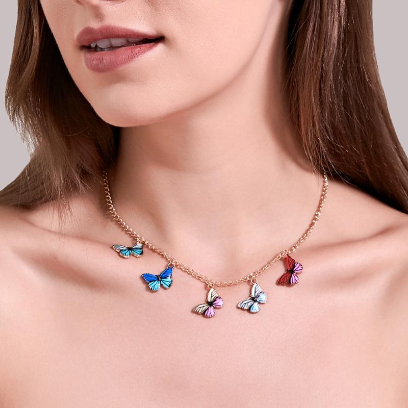 

Chokers Fashion Colorful Butterfly Pendant Necklace Alloy Clavicle Chain Dangle Female Jewelry Gift