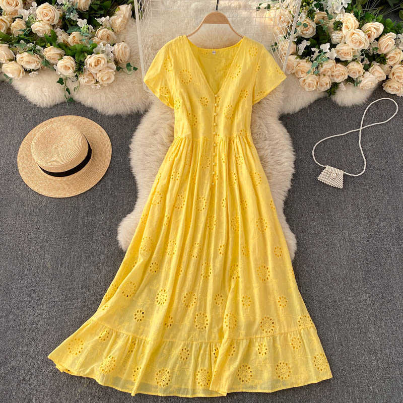 

Summer Bohemian Hollow Out Embroidery Dress Women Sexy V-Neck Vacation Beach Blue/Yellow Vestidos Female 2021 New Fashion Robe Y0603