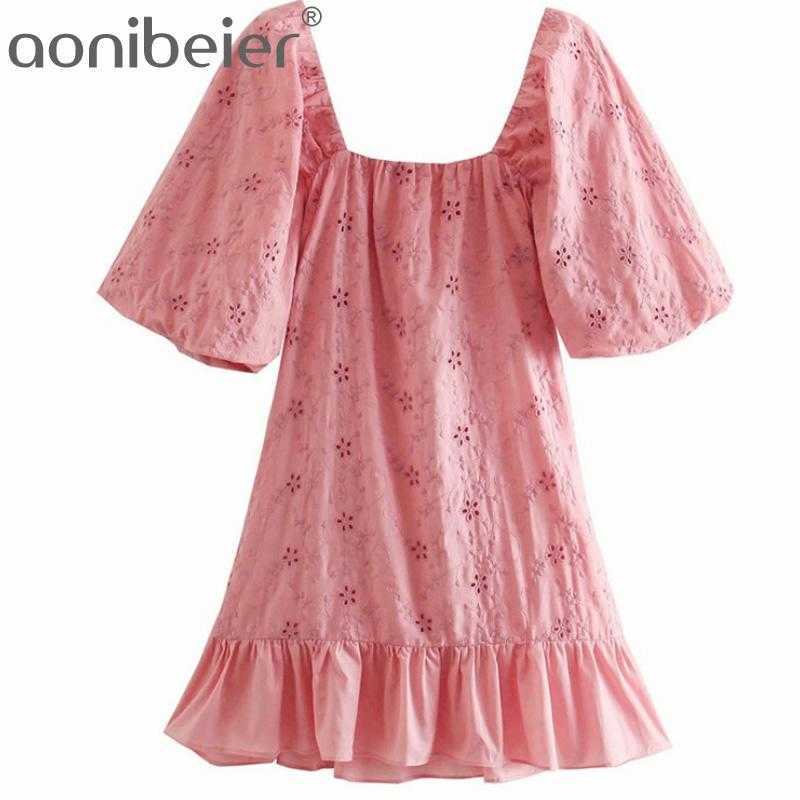 

Women Summer Embroidered Za Vintage Short Puff Sleeve Openwork Mini Pink Woman Chic Elastic Embroidery Dress 210604, Old pink