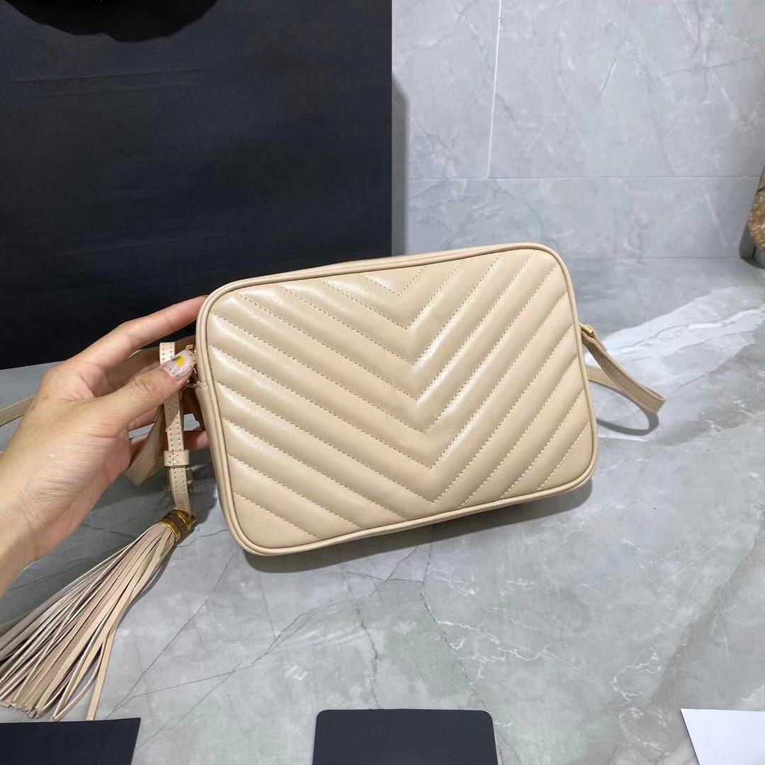 

2021 Fashion top quality luxury designer shoulder bag calfskin real leather Tassels handbag crossbody purse lou camera bags 520534 W23*H16*D6 cm, Not sold separately