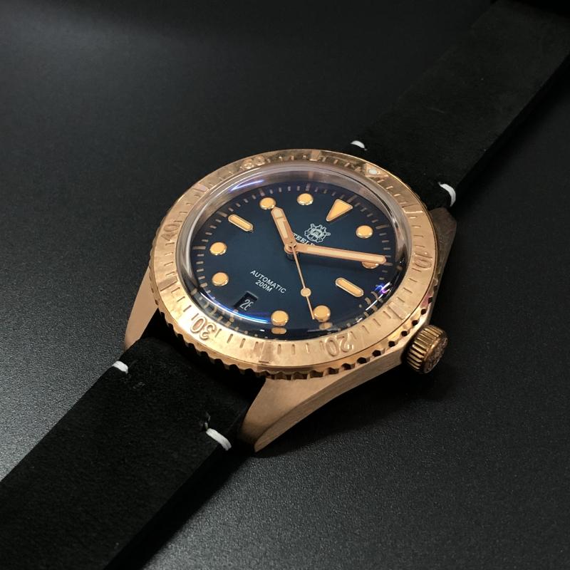 

Wristwatches STEELDIVE 1965 CuSn Bronze Dive Watch 200m Mechanical Men Sapphire Crystal Automatic Movement NH35, Silicone-no logo