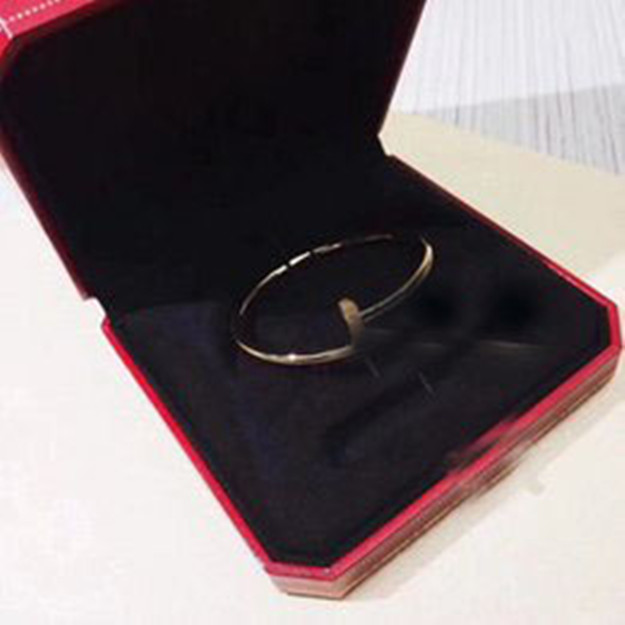 High-quality channel silver nail love bangles gift size 17-19 stainless steel head tail diamond three colors optional with luxury and exquisite