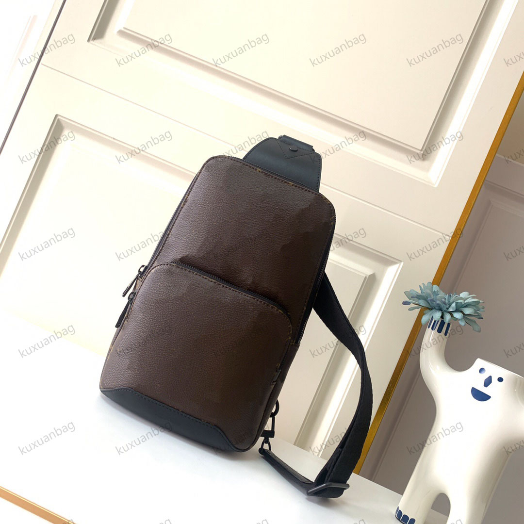 

Luxurys Designers Bags 2022 Wholesale Chest package leather handbags hot-selling styles solid color plaid splicing compact and comfortable men's shoulder bags, Gift bag