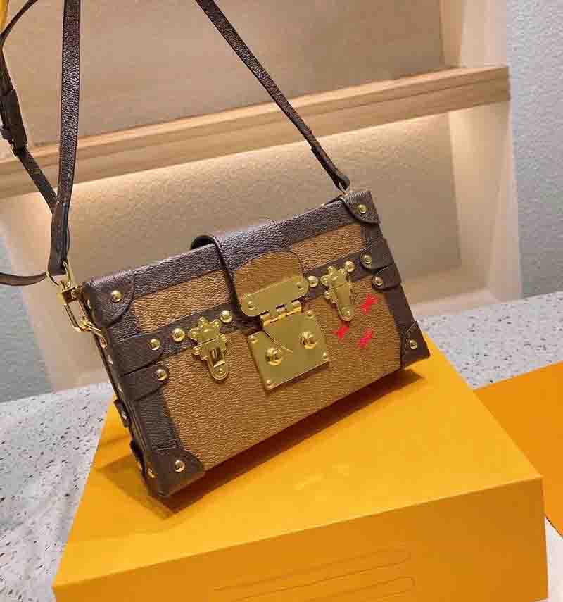 

Luxurys Shoulder Bags with Gold Rivet Designers Women Crossbody Bag Fashion Lady Patchwork Handbags, Brown