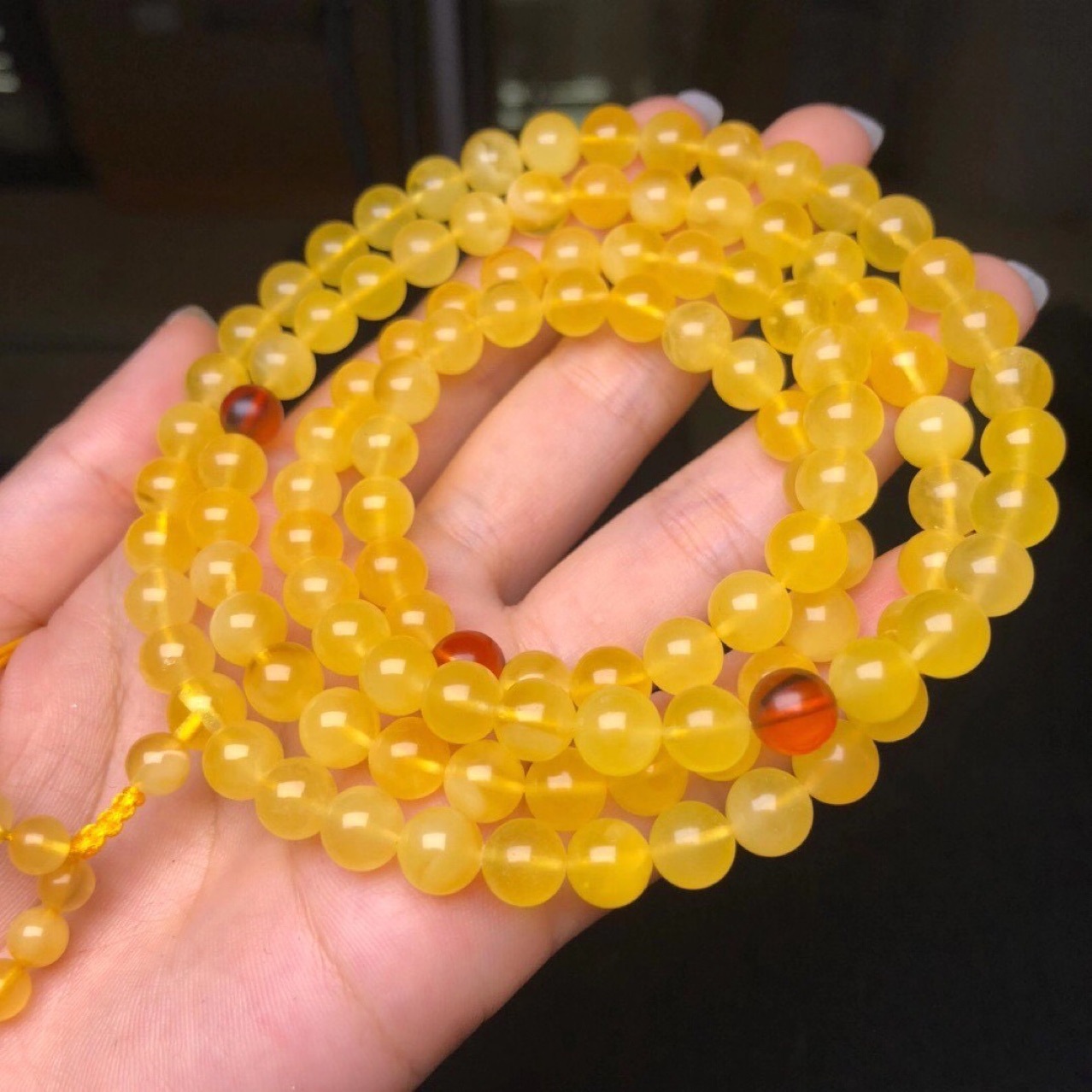 

original honey wax 108 buddha strands bead bracelet, Black