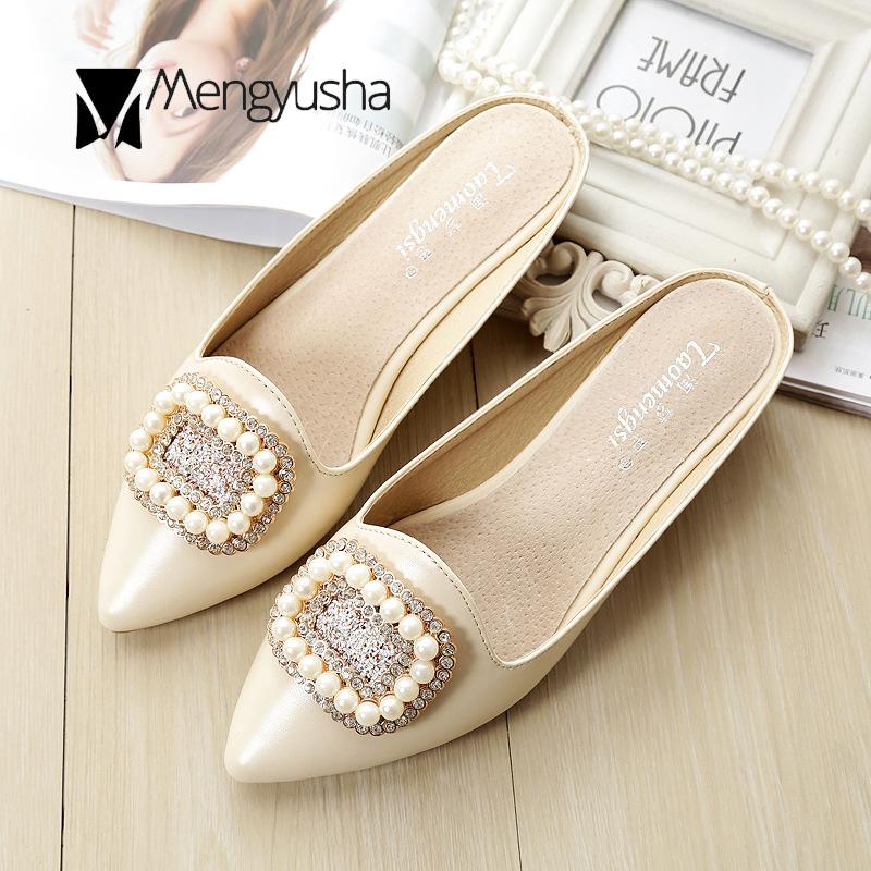 

Slippers Large Size Close Toe Mules Slides Women Luxury Crystal Pearl String Bead Metal Decorated Shallow Lazy Slip-on Slingback Flip Flops, Black