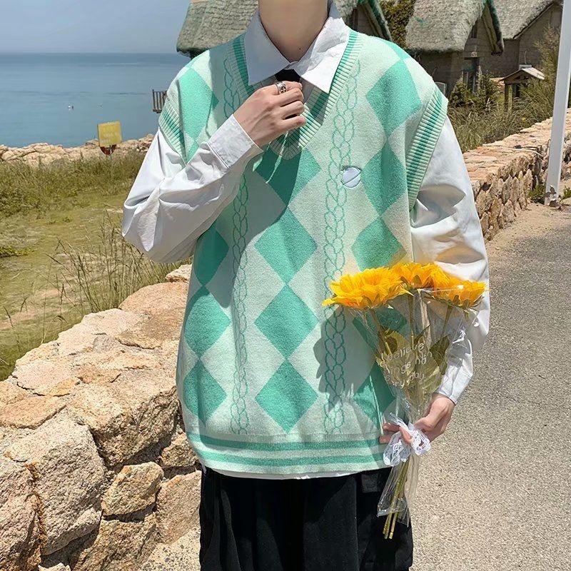 

Men's Vests Autumn Winter V-neck Men Sweater Vest Green Diamond Graphic Korean Style Male Oversize Harajuku Clothing