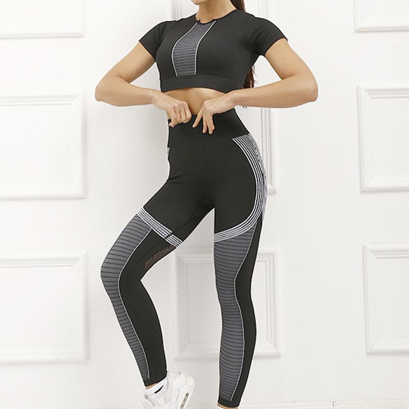 

Yoga Outfit Women 2pcs Seamless Tracksuits Set Sport Fitness Suit Gymwear Workout Clothes Long Sleeve Gym Crop Top High Waist Leggings, Purple