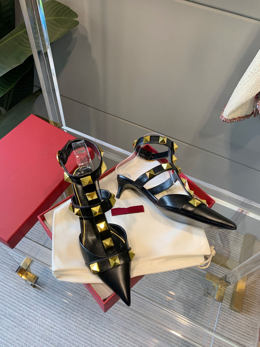 

Valentino Shoes Luxurys Designers Shoes 2021 fashion sandals high heels high quality imitation counter brand sandals high heels k21-1, Black