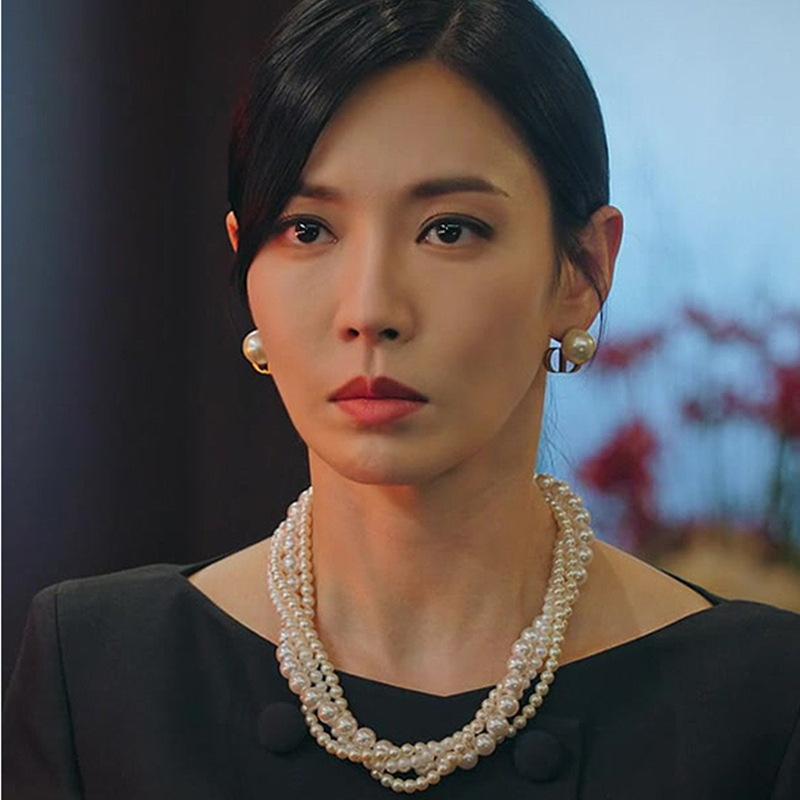 

Chokers Artificial Pearl Wound Multi-layer Short Necklace Fashion Temperament